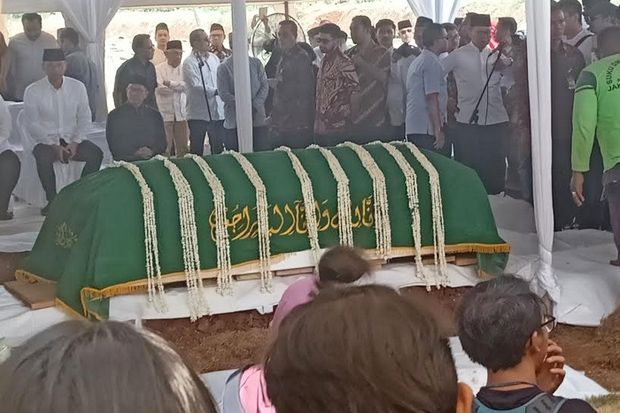 Jenazah Ibu SBY Tiba...