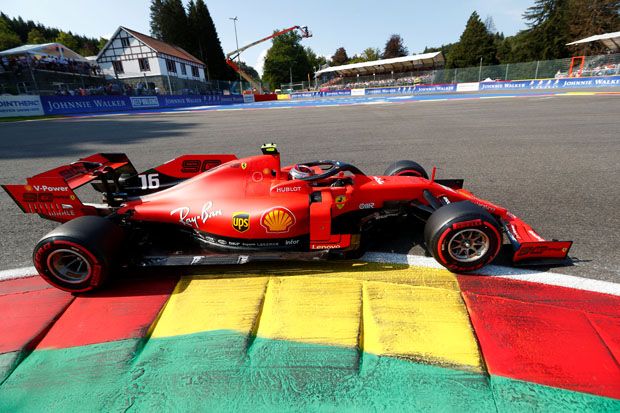 Leclerc Pole Position,...