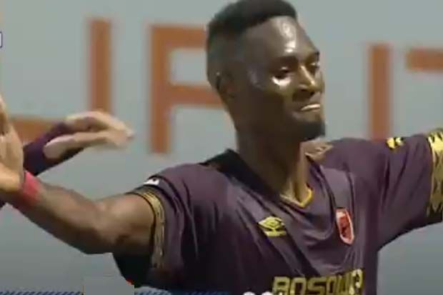 Debut Gemilang Amido...