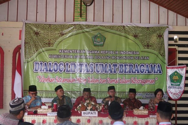Pertahankan Kerukunan,...