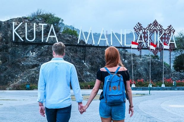 Kunjungan Wisatawan...