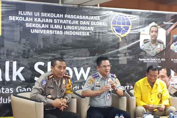 Besok, Seluruh Pegawai...
