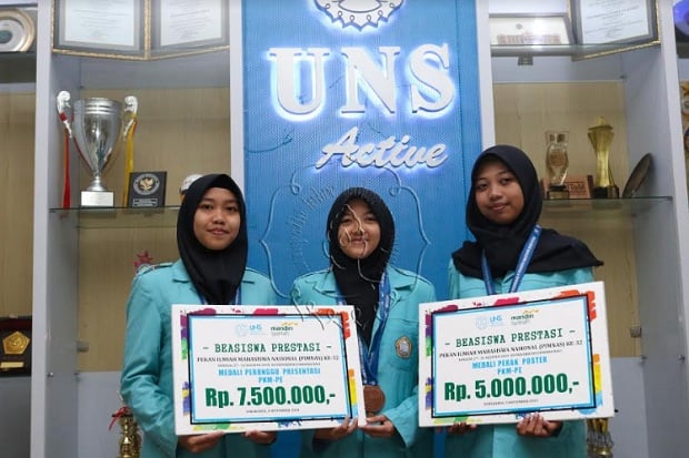 BSM Berikan Beasiswa...