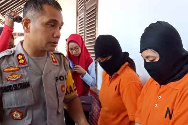2 Pengeroyok Guru SD...