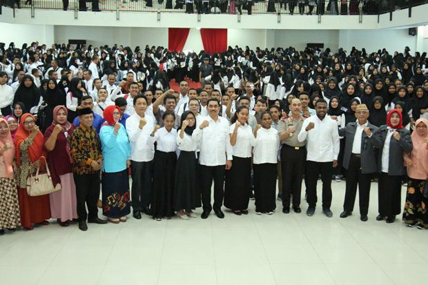 Beri Kuliah Umum, Kepala...