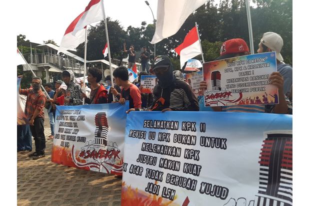 Korps Pemuda Antirasuah...