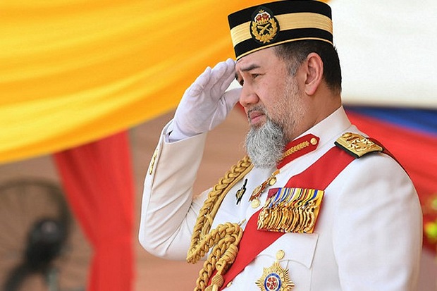 Ceraikan Miss Moscow...