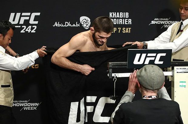 Khabib dan Poirier Selesai...