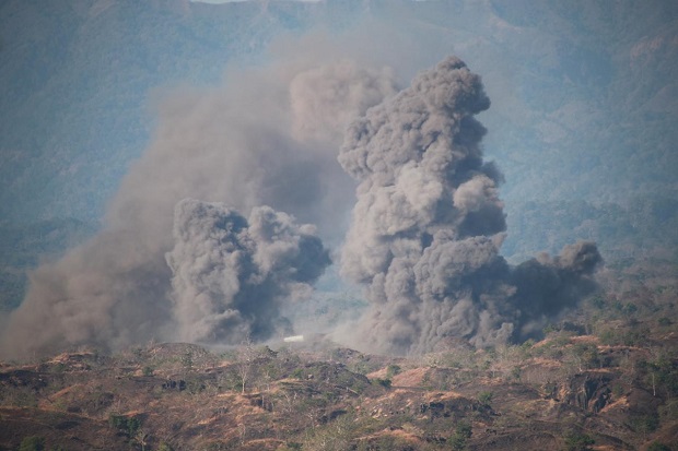 Kogasudgab TNI AU Bombardir...