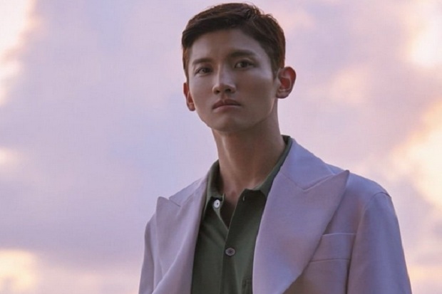 Changmin TVXQ Bantu...