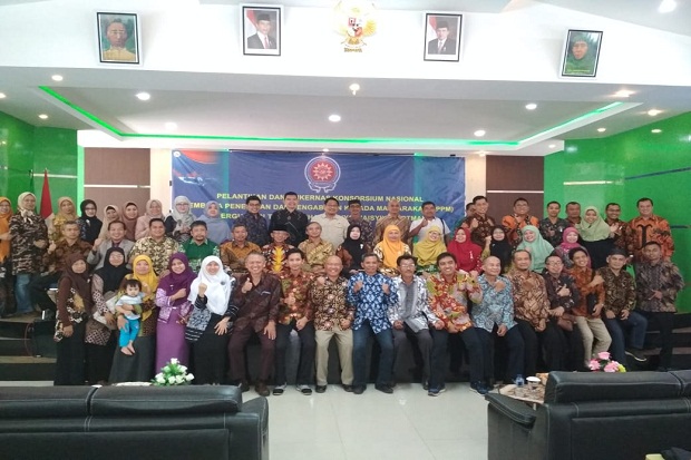 ITB Ahmad Dahlan Resmi...