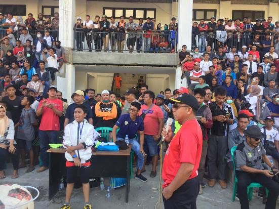 Antusias Warga Tinggi,...