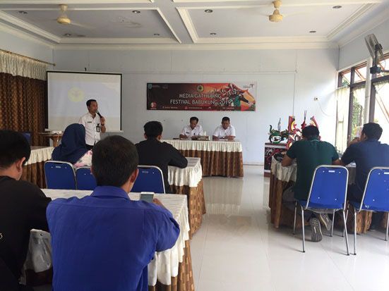 Menjaga Warisan Budaya...