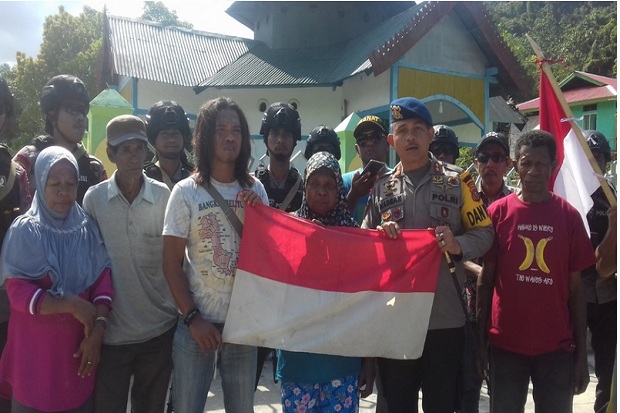 Brimob Temukan Bendera...