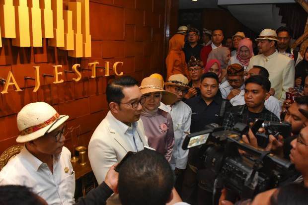 BJ Habibie Wafat, Gubernur...