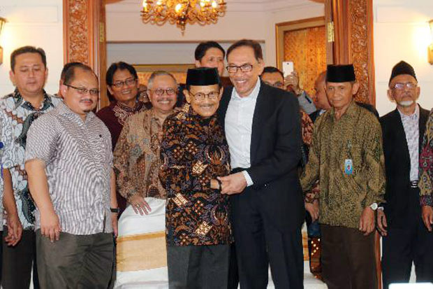 Berduka Atas Wafatnya...