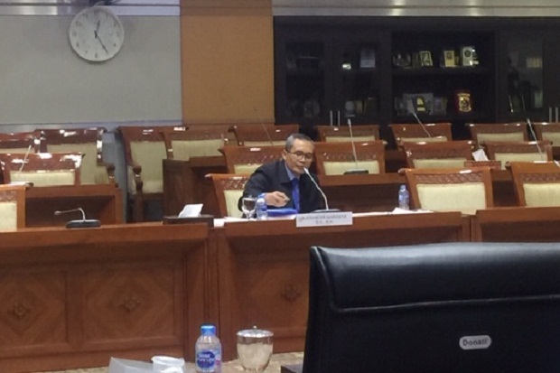 DPR Cecar Alexander...