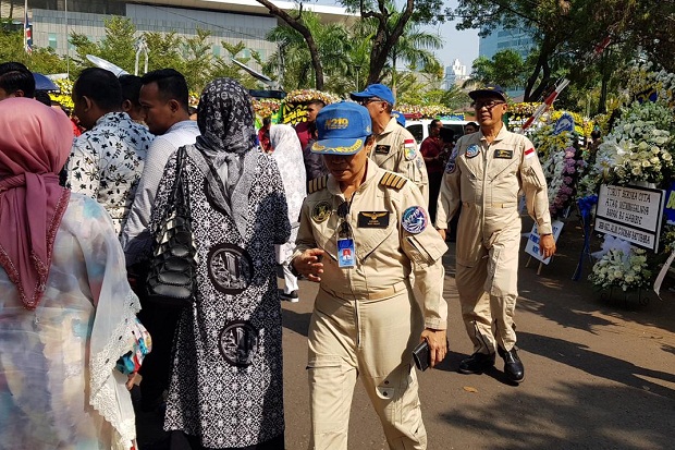 Pilot Perempuan Penerbang...