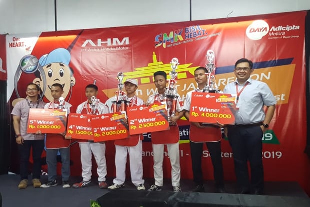 Lima Siswa SMK Wakili...