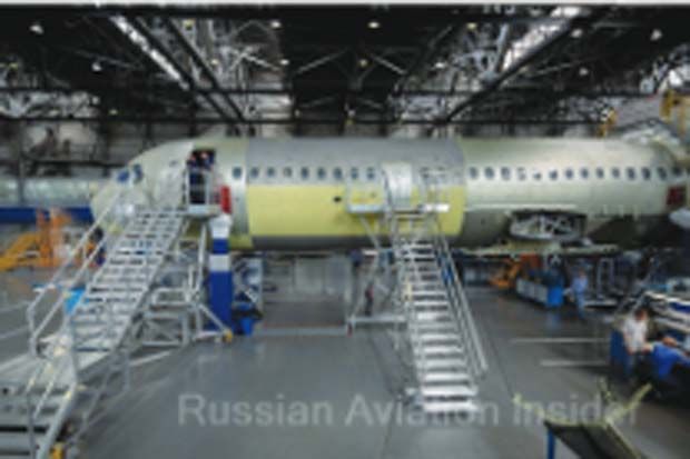 Pesawat Rusia MC-21...