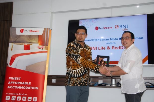 RedDoorz Gandeng BNI...