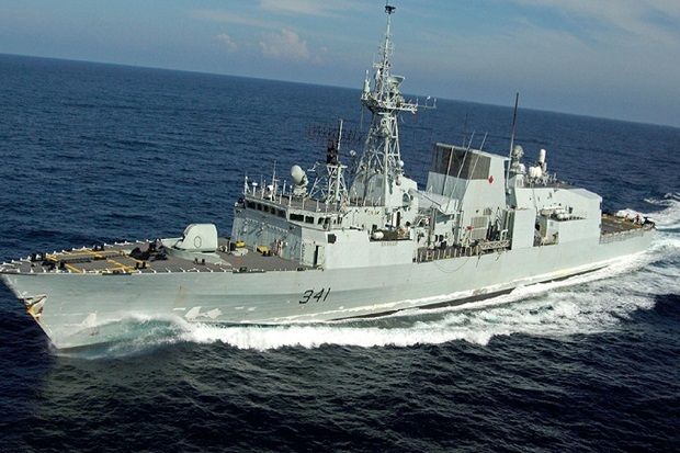 Kapal Perang Kanada...