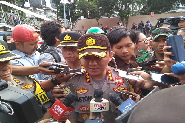 Kumpulkan Barang Bukti,...