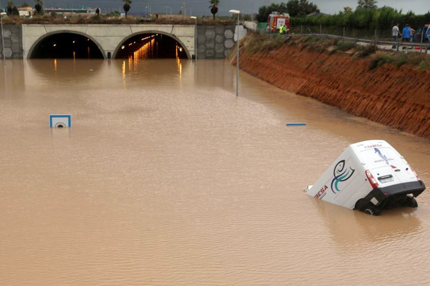 Banjir Rendam Spanyol...