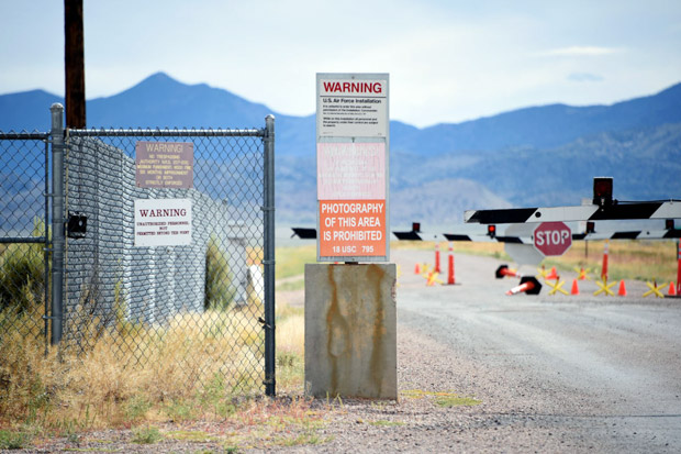 Masuk Wilayah Area 51...