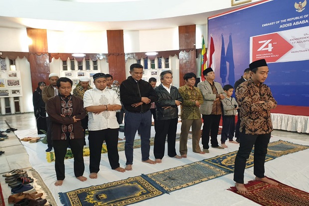 Masyarakat Indonesia...
