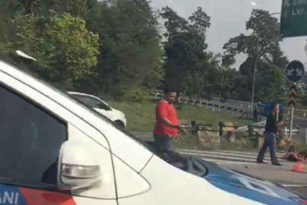 Kecelakaan Lalu Lintas...