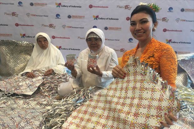 Tas Inang, Usaha Edukasi...