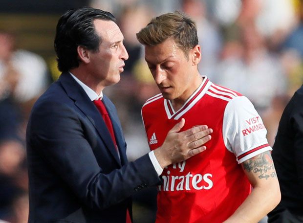 Oezil Kecewa Berat Arsenal...