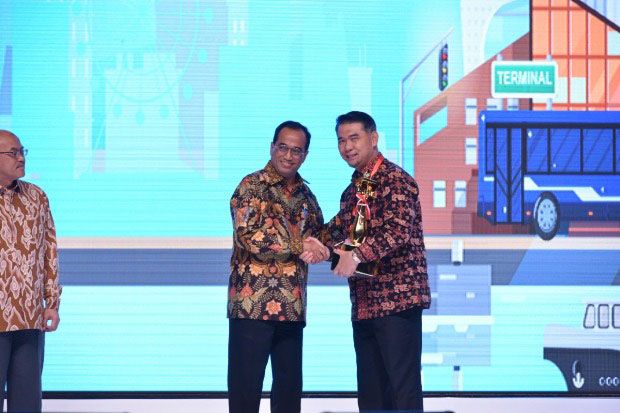 Wali Kota Jambi Fasha...