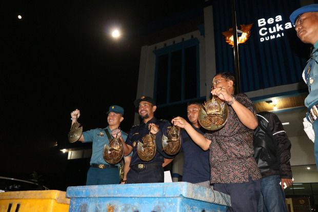 Bea Cukai Dumai Amankan...