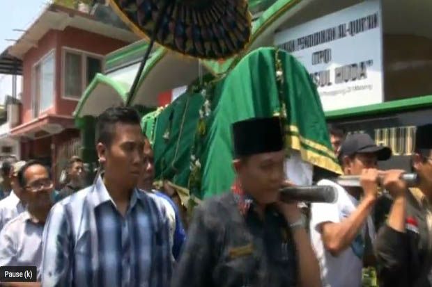 Pesta Miras Anggota...