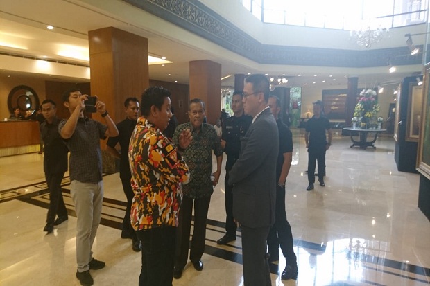 Kegiatan yang Mengatasnamakan...