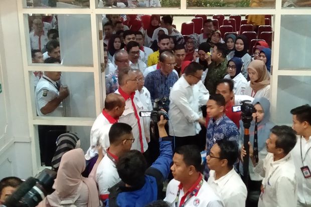 Pamitan dengan Pegawai...