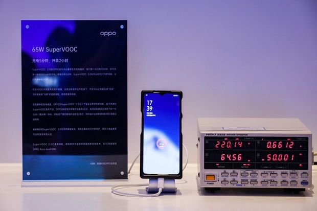 Oppo Pamer Teknologi...