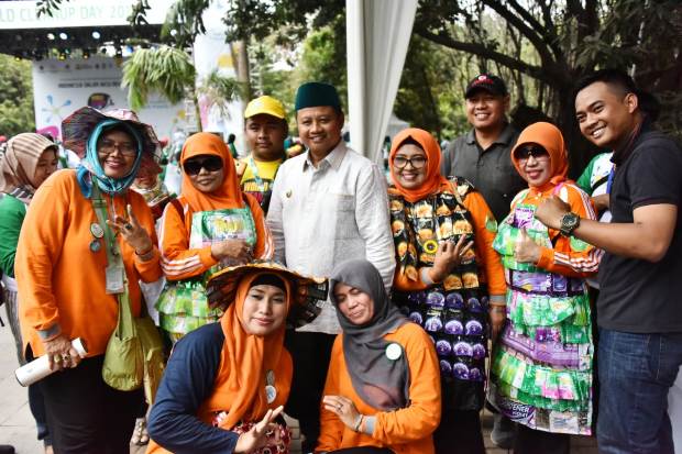 Pemprov Jabar Ajak Masyarakat...