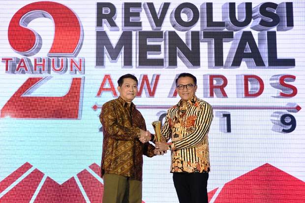 PTPN III Raih Penghargaan...