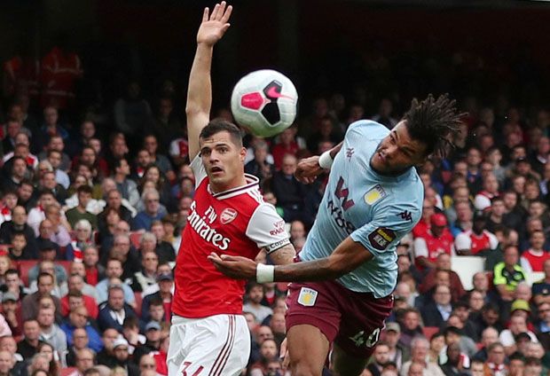 Pelatih Arsenal Minta...