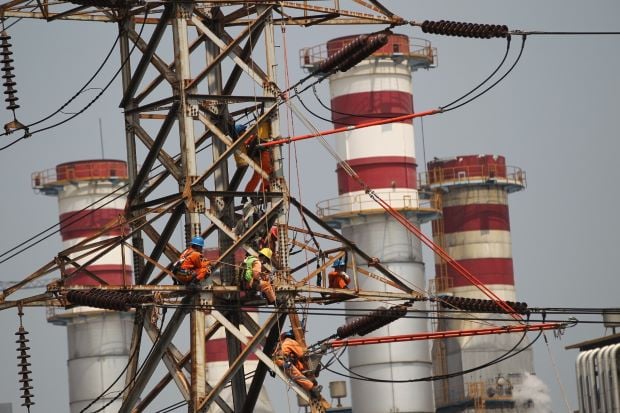 PLN Cetak Laba Bersih...