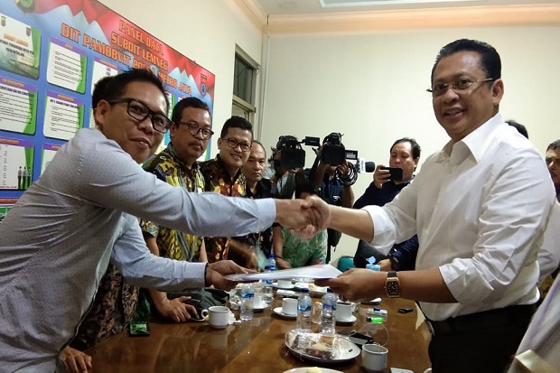 Temui Ketua DPR, Dewan...