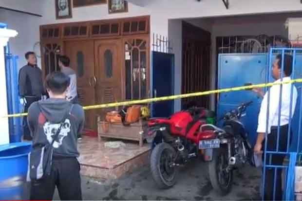 Tolong Tetangga yang...