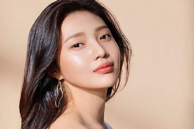 5 Makeup dan Gaya Rambut...