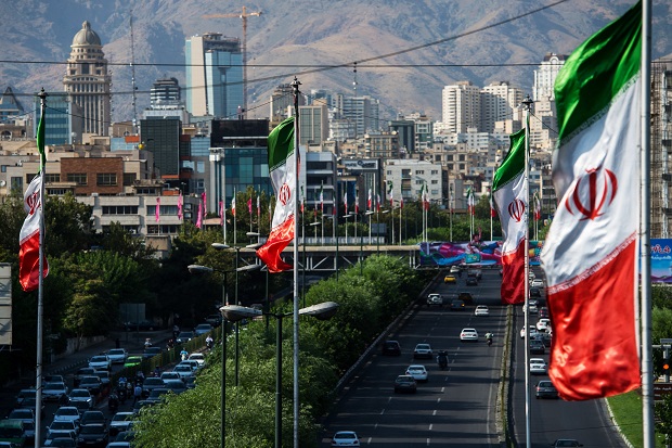 Iran Kecam Prancis,...