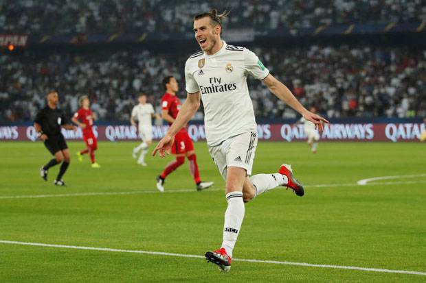 Zidane Coret Bale Hadapi...