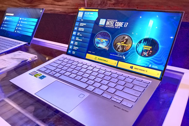Asus Bawa ZenBook S...