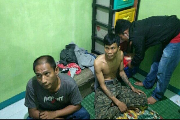 Lagi Asik Nyabu, Pecatan...